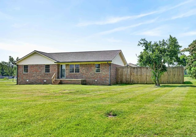 2nd image of 117 Kay Cir, Lafayette, TN 37083 | MLS# 3278626
