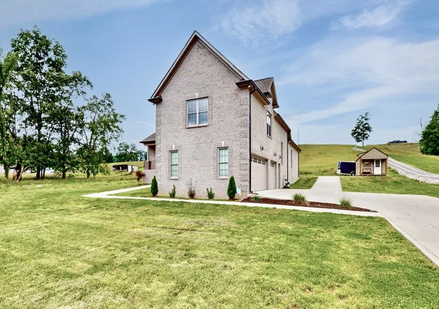Photo 2 of Single family home for sale at 1742 Old Gallatin Rd, Portland, TN 37148 | MLS# 3288127 | Listing updated on 2026-10-08