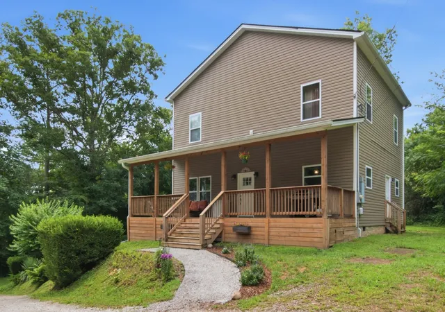 1st image of 418 Mount Pleasant Rd, Kingston Springs, TN 37082 | MLS# 3276700