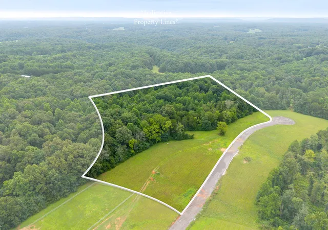 2nd image of 2 Johnson Chapel Rd, Sparta, TN 38583 | MLS# 3288600