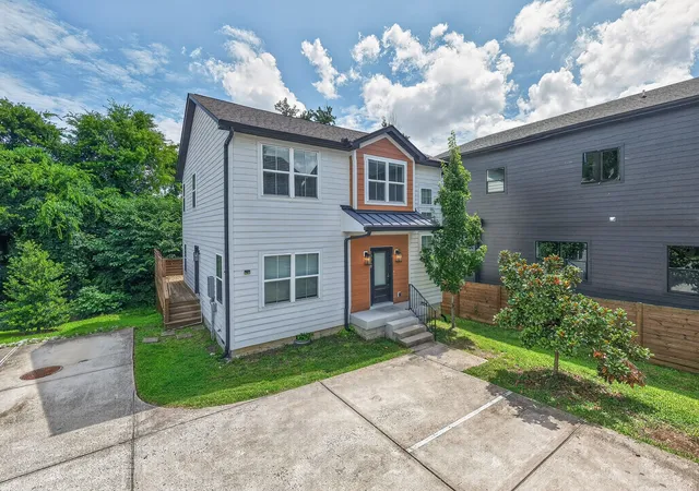 Photo 2 of Single family home for sale at 1904b 3rd Avenue N, Nashville, TN 37208 | MLS# 3276622 | Listing updated on 2026-09-05