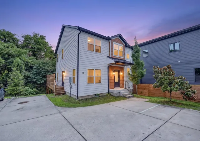 Photo 3 of Single family home for sale at 1904b 3rd Avenue N, Nashville, TN 37208 | MLS# 3276622 | Listing updated on 2026-09-05