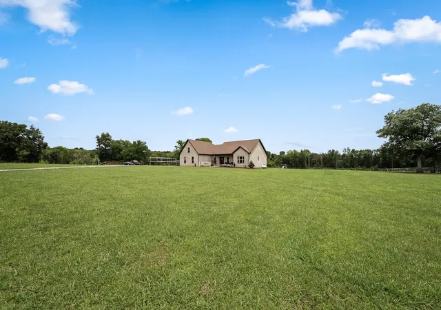 3rd image of 209 Adams Ln, Bell Buckle, TN 37020 | MLS# 3279228