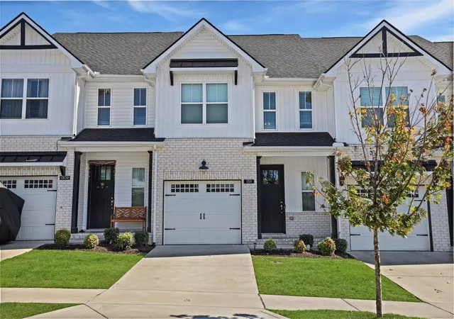 Photo 1 of Townhouse for sale at 1311 Halter Park Dr, Gallatin, TN 37066 | MLS# 3295026 | Listing updated on 2026-08-20