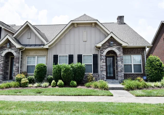 Homes for sale in Gallatin, TN | 236 Glennister Ct, Gallatin, TN 37066 | MLS# 3277677