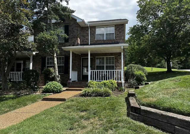 Photo 2 of Townhouse for sale at 102 Pepper Ridge Cir, Antioch, TN 37013 | MLS# 3285645 | Listing updated on 2026-09-01