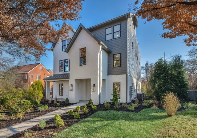 Photo 2 of Townhouse for sale at 520 N Maple St #2, Murfreesboro, TN 37130 | MLS# 3276646 | Listing updated on 2026-08-30