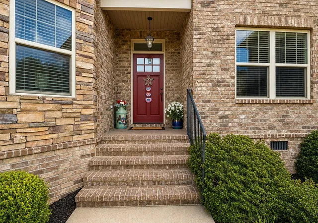 Photo 2 of Single family home for sale at 650 Josef Cir, Columbia, TN 38401 | MLS# 3278595 | Listing updated on 2026-08-31