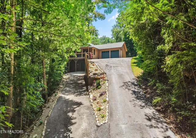 2nd image of 288 Panther Creek Rd, Sevierville, TN 37876 | MLS# 3302175