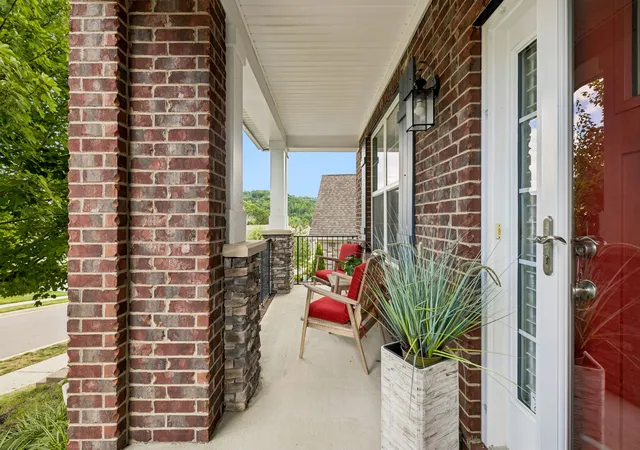 Photo 3 of Single family home for sale at 1512 Davidge Dr, Nashville, TN 37221 | MLS# 3283777 | Listing updated on 2026-08-20