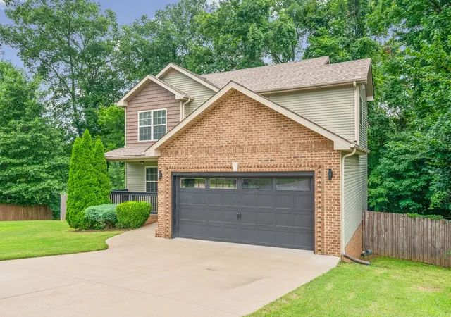 Homes for sale in Clarksville, TN | 2514 Widgeon Dr, Clarksville, TN 37042 | MLS# 3278176