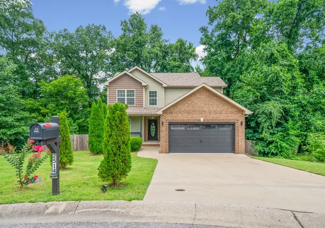 Homes for sale in Clarksville, TN | 2514 Widgeon Dr, Clarksville, TN 37042 | MLS# 3278176