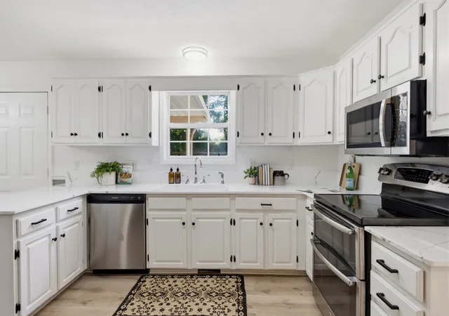 Photo 3 of Single family home for sale at 615 Vaughans Gap Rd, Spring Hill, TN 37174 | MLS# 3529670 | Listing updated on 2026-09-19