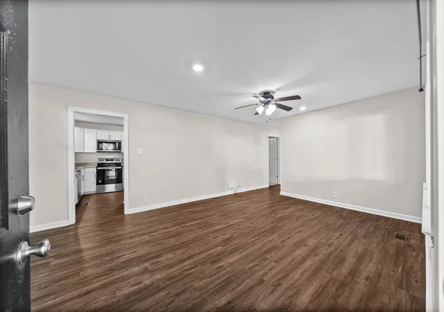 Photo 3 of Single family home for sale at 18 Dalewood Dr, Clarksville, TN 37042 | MLS# 3288668 | Listing updated on 2026-08-21