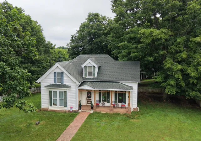 Photo 2 of Single family home for sale at 2343 Old Ashland City Rd, Clarksville, TN 37043 | MLS# 3276745 | Listing updated on 2026-09-15