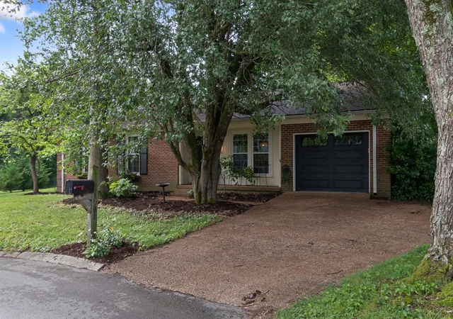4th image of 1702 Twin Oaks Ct, Franklin, TN 37064 | MLS# 3281374