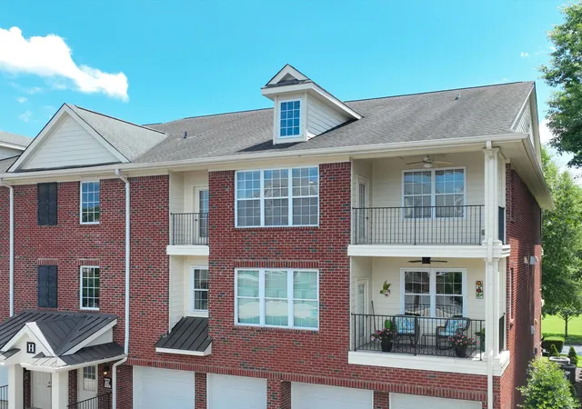 4th image of 3201 Aspen Grove Dr #H10, Franklin, TN 37067 | MLS# 3304657
