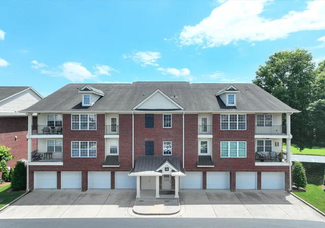 5th image of 3201 Aspen Grove Dr #H10, Franklin, TN 37067 | MLS# 3304657