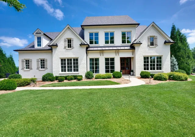 Photo 1 of Mansion for sale at 401 Belle Glen Ln, Brentwood, TN 37027 | MLS# 3277241 | Listing updated on 2026-10-20