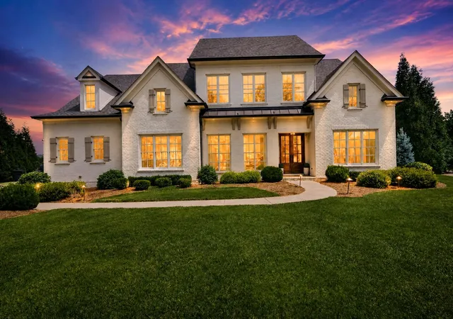 Photo 2 of Mansion for sale at 401 Belle Glen Ln, Brentwood, TN 37027 | MLS# 3277241 | Listing updated on 2026-10-20