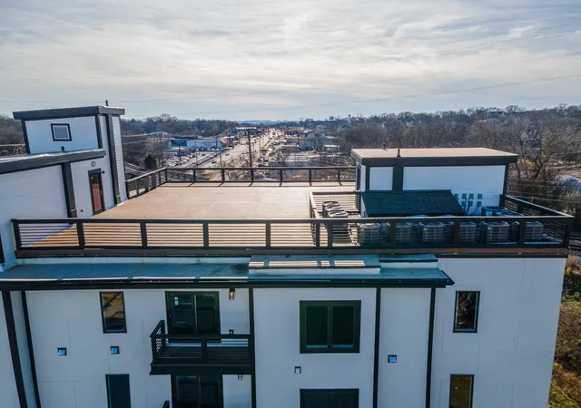 30th image of 3303 Gallatin Pike #402, Nashville, TN 37216 | MLS# 3276757