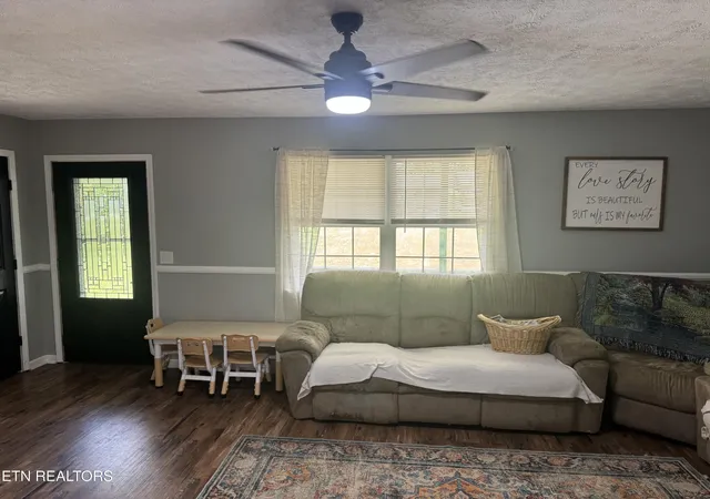 Photo 4 of Single family home for sale at 51 Rhododendron Cir, Crossville, TN 38555 | MLS# 3276755 | Listing updated on 2026-09-01
