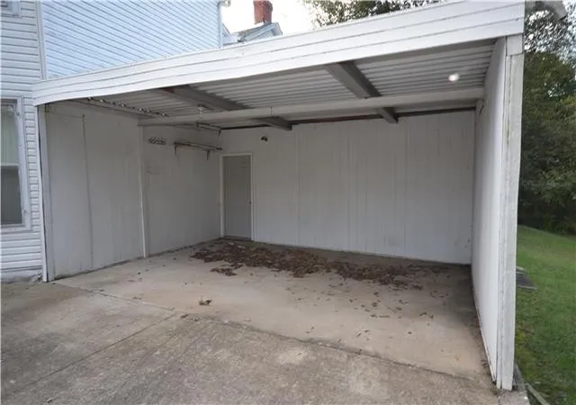 Photo 4 of Single family home for sale at 501 East St, Clarksville, TN 37042 | MLS# 3276786 | Listing updated on 2026-08-20