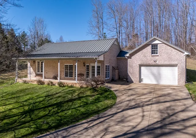38th image of 15 Clifton Rd, Lawrenceburg, TN 38464 | MLS# 3276790