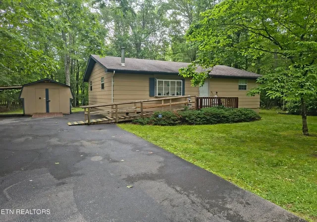 Photo 1 of Single family home for sale at 4007 Kato Dr, Crossville, TN 38572 | MLS# 3276792 | Listing updated on 2026-08-20