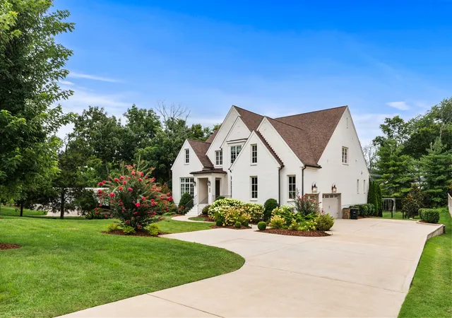 2nd image of 4514 Shys Hill Rd, Nashville, TN 37215 | MLS# 3516267