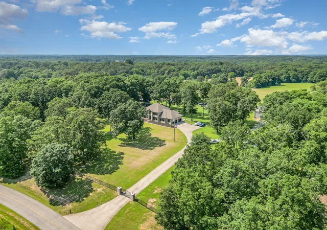 3rd image of 1640 Eno Rd, Dickson, TN 37055 | MLS# 3276791