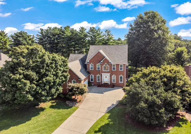Photo 2 of Single family home for sale at 1415 Balmoral Way, Murfreesboro, TN 37130 | MLS# 3505904 | Listing updated on 2026-09-24