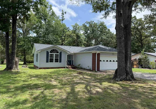 Homes for sale in Savannah, TN | 155 Willow St, Savannah, TN 38372 | MLS# 3277206