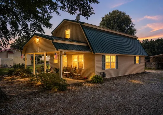 Photo 2 of Single family home for sale at 104 Rickman Dr, Springville, TN 38256 | MLS# 3277251 | Listing updated on 2026-10-03