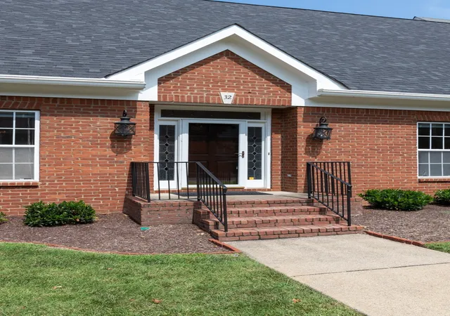 Photo 4 of Sale Pending at 32 Wyndermere, Hendersonville, TN 37075 | MLS# 3311705 | Listing updated on 2026-08-27