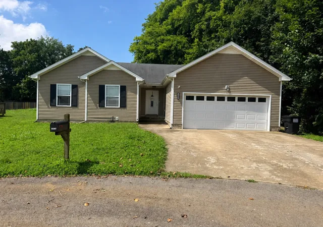 1st image of 3828 Maliki Dr, Clarksville, TN 37042 | MLS# 3277687