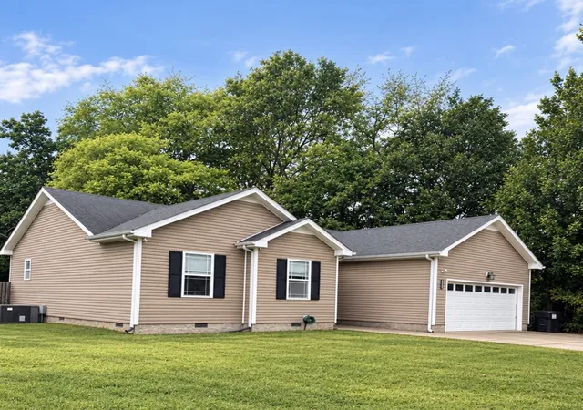 Single family home for sale at 3828 Maliki Dr, Clarksville, TN 37042 | MLS# 3277687