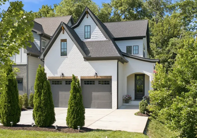 Single family home for sale at 4018a Woodmont Blvd, Nashville, TN 37205 | MLS# 3628841