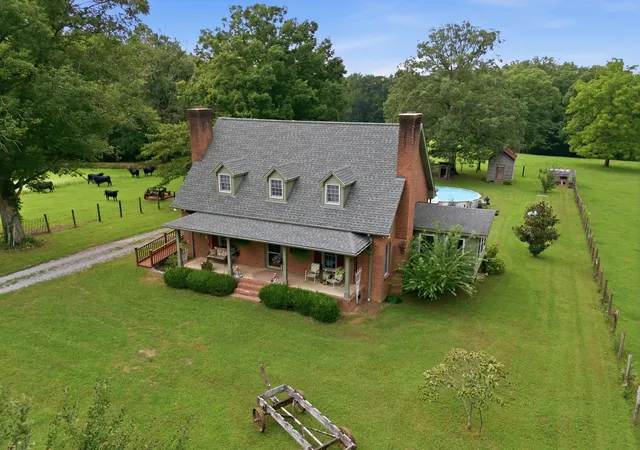 Photo 3 of Single family home for sale at 1376 Dividing Ridge Rd, Goodlettsville, TN 37072 | MLS# 3278180 | Listing updated on 2026-08-22
