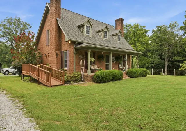 Photo 3 of Single family home for sale at 1376 Dividing Ridge Rd, Goodlettsville, TN 37072 | MLS# 3278180 | Listing updated on 2026-08-22