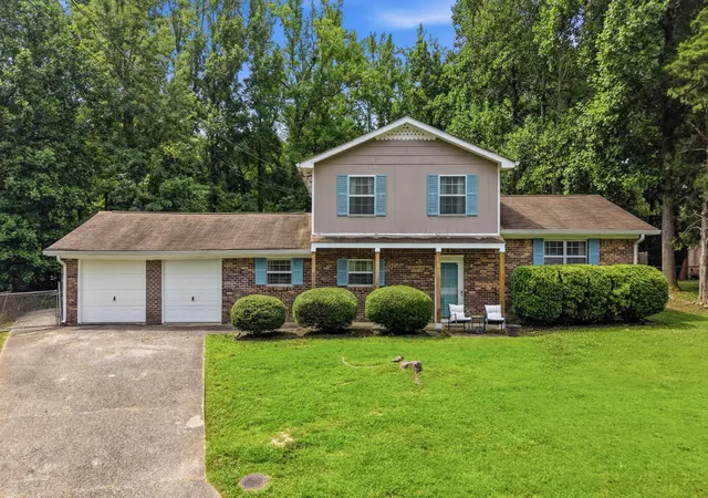 1st image of 7510 Florence Dr, Hixson, TN 37343 | MLS# 3298175