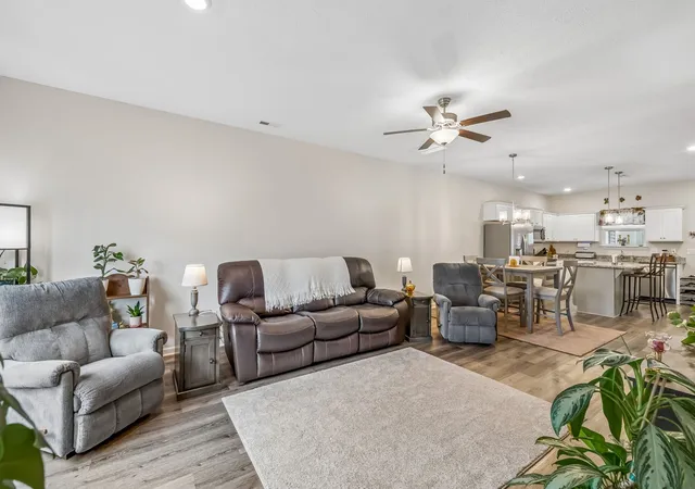 4th image of 523 Moshe Flam Pl, La Vergne, TN 37086 | MLS# 3278570