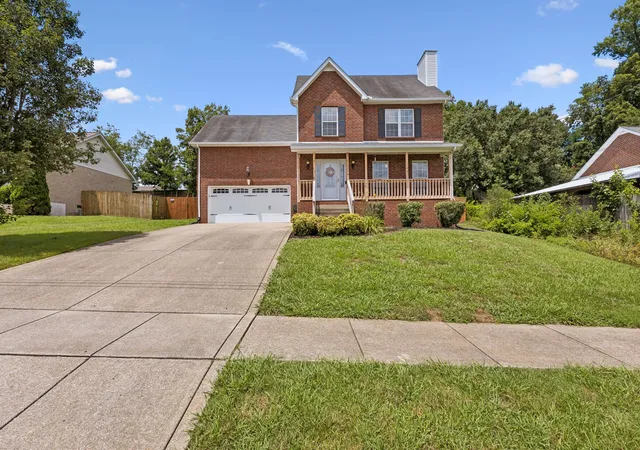 Photo 1 of Single family home for sale at 107 Camden Ct N, Hendersonville, TN 37075 | MLS# 3286037 | Listing updated on 2026-10-02