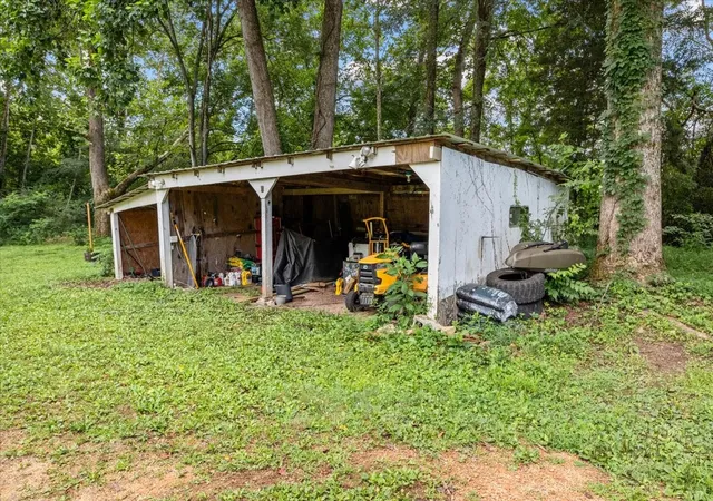 60th image of 1227 Brushy Rd, Centerville, TN 37033 | MLS# 3278159