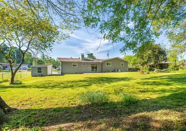 Photo 4 of Single family home for sale at 248 Sharon Cir, Rossville, GA 30741 | MLS# 3599486 | Listing updated on 2026-09-25
