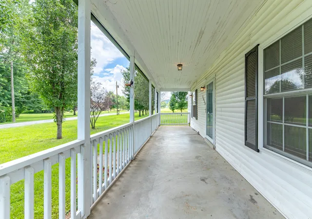 Photo 2 of Single family home for sale at 1625 Fishing Frd Rd, Belfast, TN 37019 | MLS# 3299473 | Listing updated on 2026-08-18