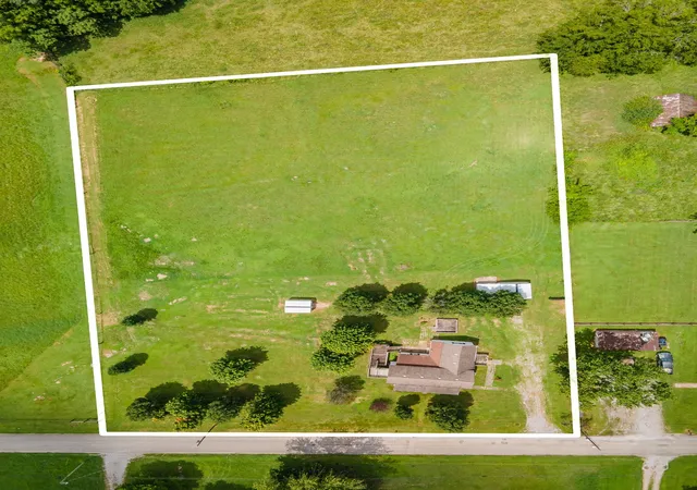 Photo 4 of Single family home for sale at 1625 Fishing Frd Rd, Belfast, TN 37019 | MLS# 3299473 | Listing updated on 2026-08-18