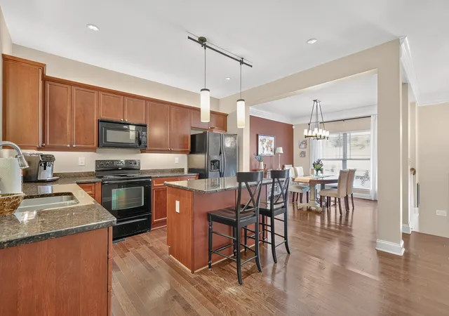 Photo 4 of Townhouse for sale at 1071 Woodbury Fls Dr, Nashville, TN 37221 | MLS# 3281067 | Listing updated on 2026-08-24