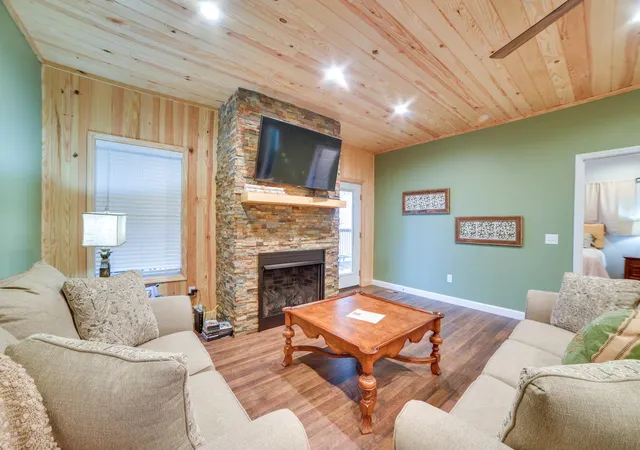 Homes for sale in Waverly, TN | 3010 Highwater Rd, Waverly, TN 37185 | MLS# 3278184