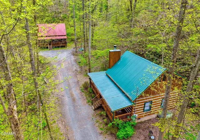 2nd image of 16471649 Bear Valley Road, Sevierville, TN 37876 | MLS# 3305347